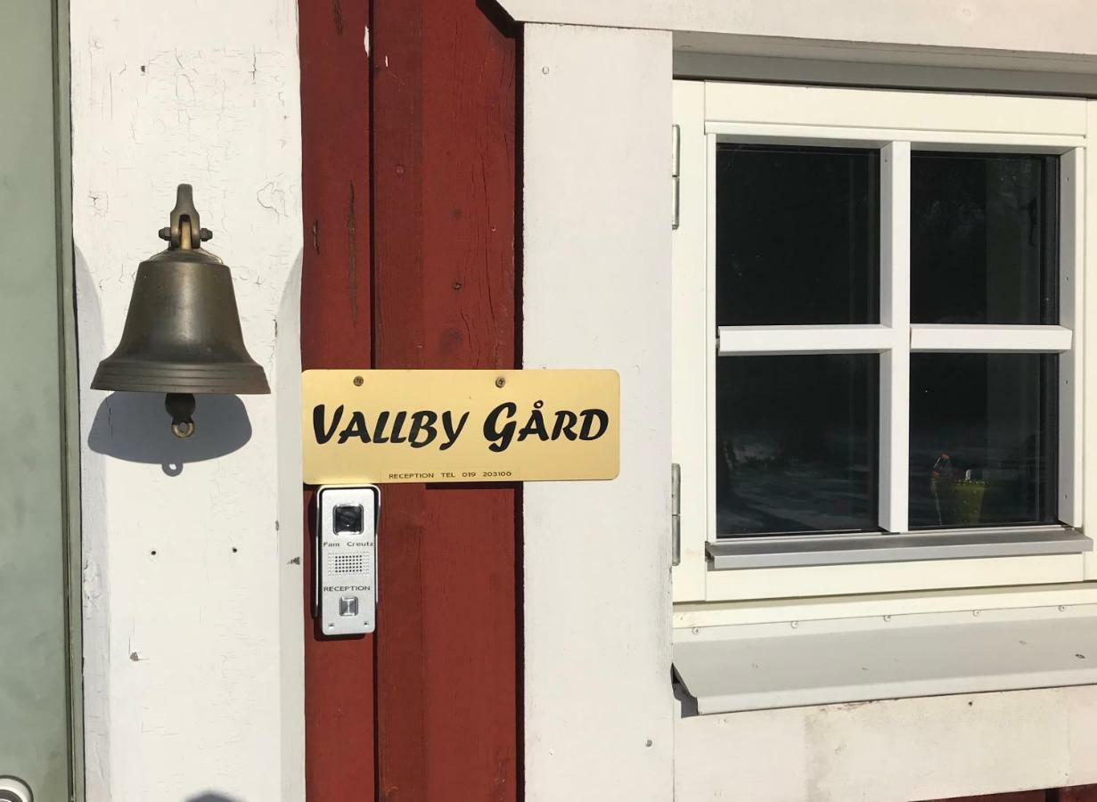 Vallby Farm Camp เออเรบรู ภายนอก รูปภาพ